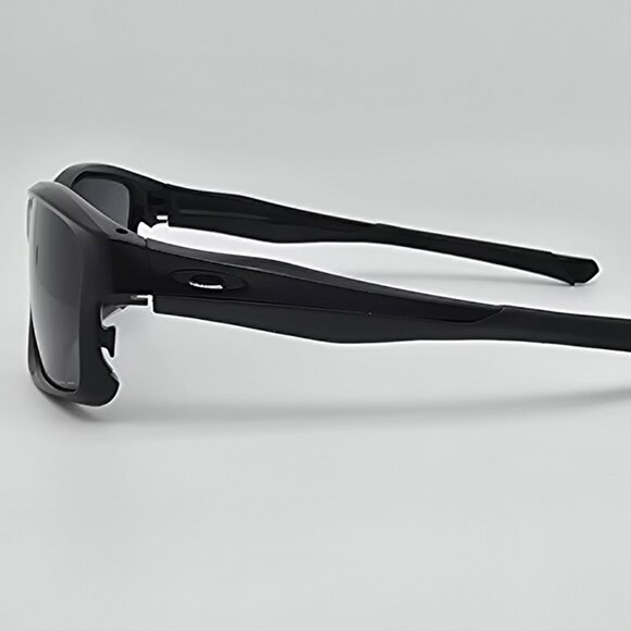 Oakley OO9247-15 Chainlink Covert Matte Black Frame Polarized Grey Sunglasses - Picture 3 of 14